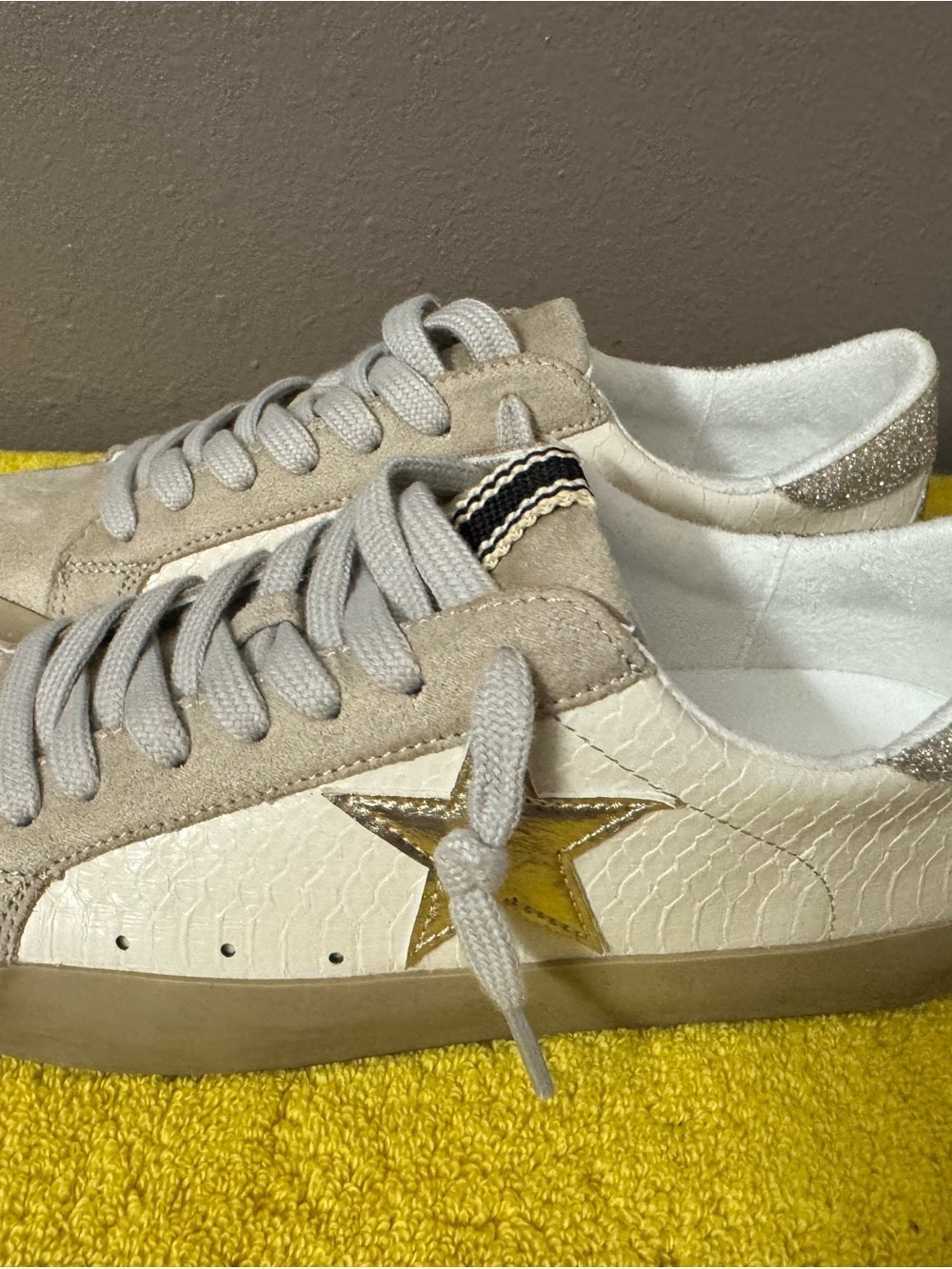 ShuShop Beige and White Low-Top Sneakers with Gold Star Accent